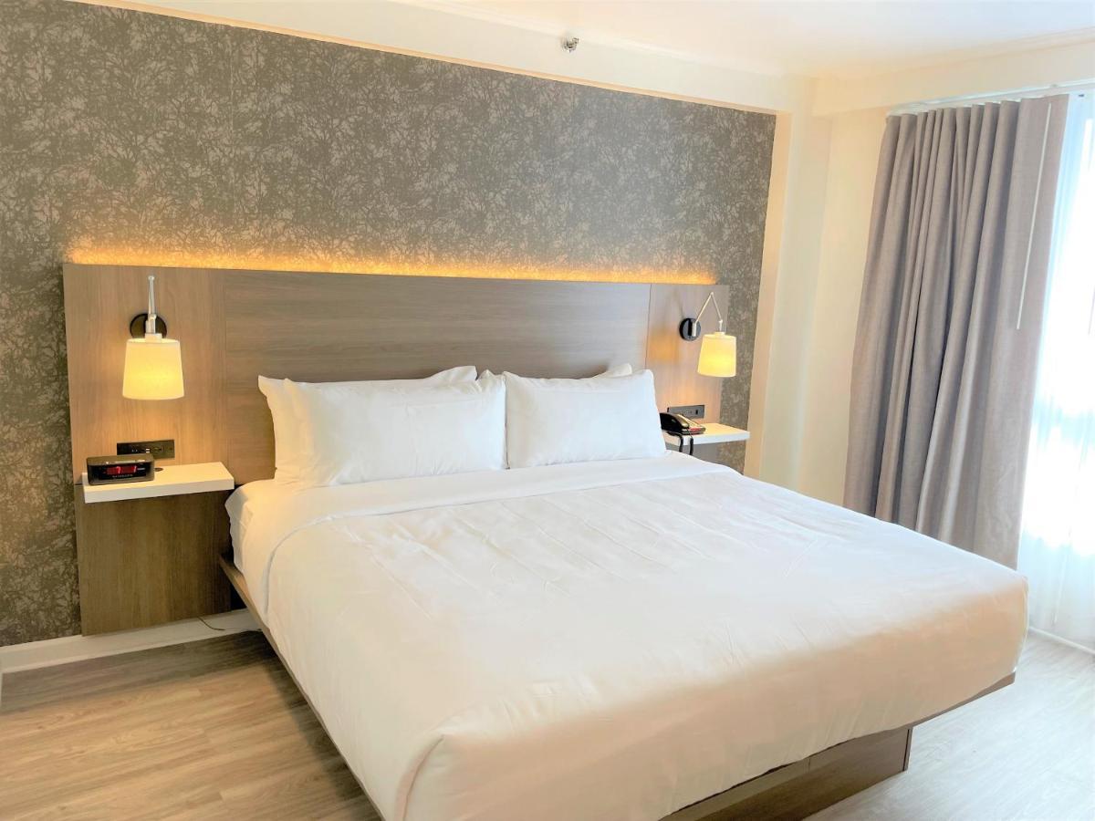 Garden Inn & Suites - Jfk Нью-Йорк Экстерьер фото